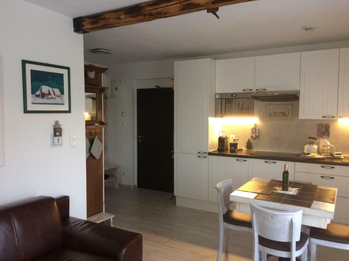 Maliarik – Apartmán Deluxe Deménvölgy Kültér fotó